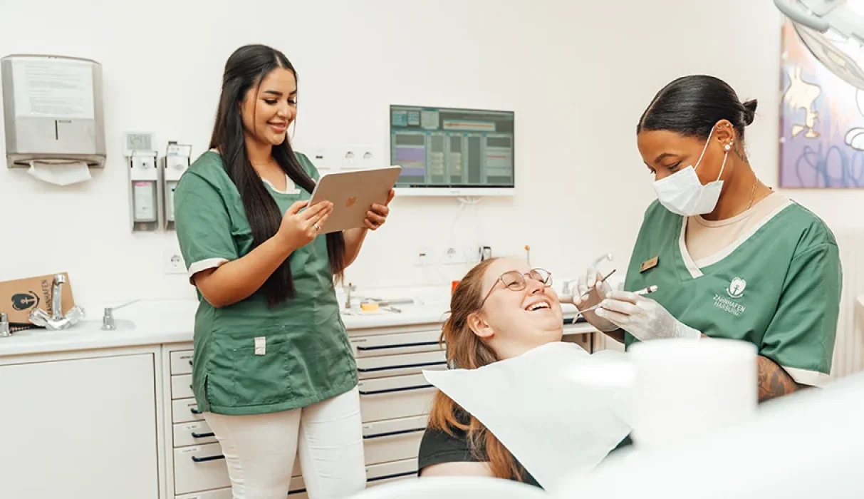 Moderne Zahnmedizin mit Zeit, Ruhe und Vertrauen.